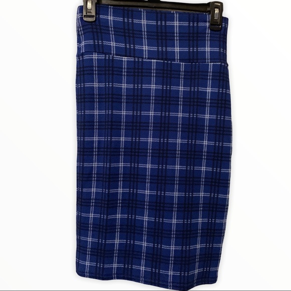 LuLaRoe Dresses & Skirts - Lularoe Plaid Cassie Skirt NWT